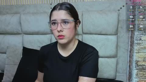 elisvega online show from May 2026 07:00:02 PM