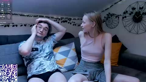 Snapshot of eliteeros chatting on April 2026 02:00:02 PM EliteEros online show from April 2026 02:00:02 PM