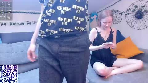 Snapshot of eliteeros chatting on April 2026 02:00:01 PM EliteEros online show from April 2026 02:00:01 PM