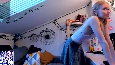 Snapshot of eliteeros chatting on April 2026 02:30:01 PM EliteEros online show from April 2026 02:30:01 PM