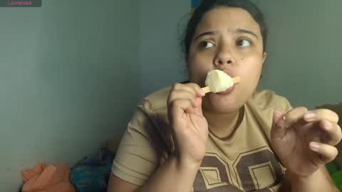 Eli Vanegas online show from May 2026 02:18:02 AM