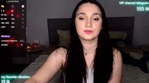 Snapshot of eliz_v_ta chatting on September 2025 11:17:02 PM Eliz online show from September 2025 11:17:02 PM