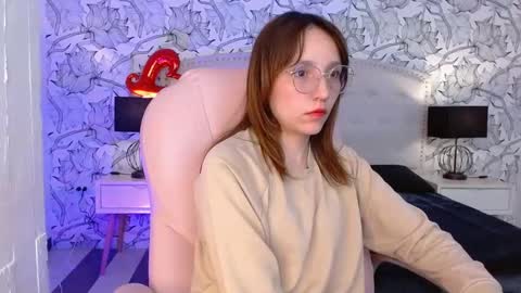 Eliza online show from March 2025 10:16:01 PM