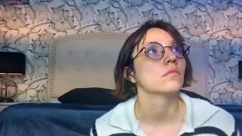 Eliza online show from May 2026 08:03:02 PM