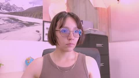 Eliza online show from May 2026 07:33:02 PM