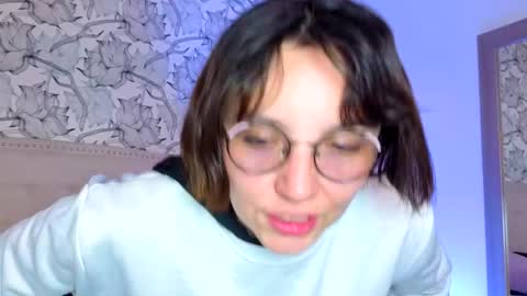 Eliza online show from May 2026 07:20:02 PM