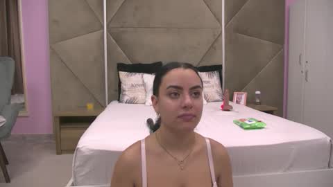 Eliza online show from November 2025 05:53:01 AM