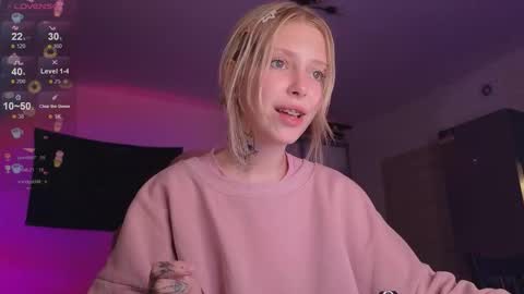 Elizabeth online show from October 2025 09:59:02 PM