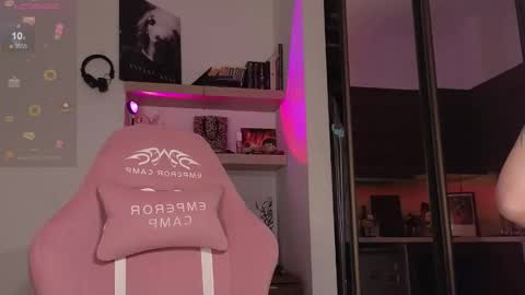 Snapshot of eliza_sadcat chatting on February 2026 03:19:01 PM Elizabeth online show from February 2026 03:19:01 PM