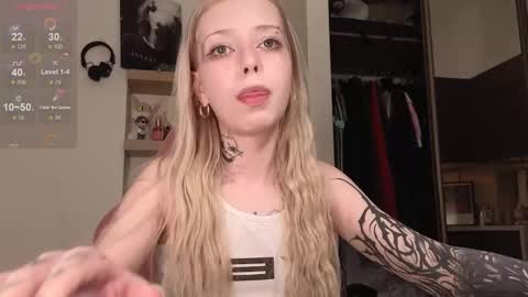 Snapshot of eliza_sadcat chatting on February 2026 04:17:01 PM Elizabeth online show from February 2026 04:17:01 PM