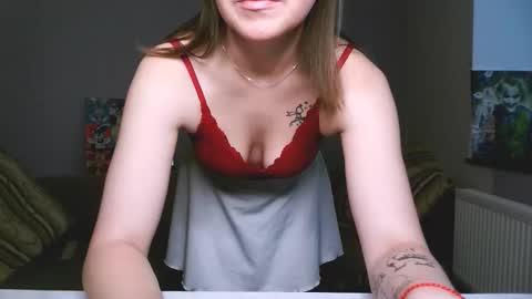 Elizabeth online show from December 2025 08:20:02 AM