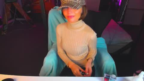 Snapshot of elizabe_th chatting on March 2025 08:30:01 AM Elizabethangel online show from March 2025 08:30:01 AM