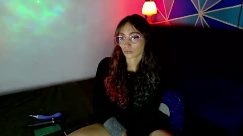 elizabeht_911 online show from April 2026 09:32:01 PM