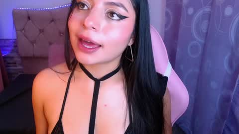 Snapshot of elizabetcooper chatting on January 2025 12:06:01 AM Elizabeth online show from January 2025 12:06:01 AM