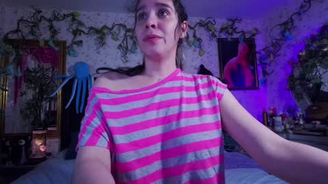 Elizabeth online show from January 2025 01:08:01 PM