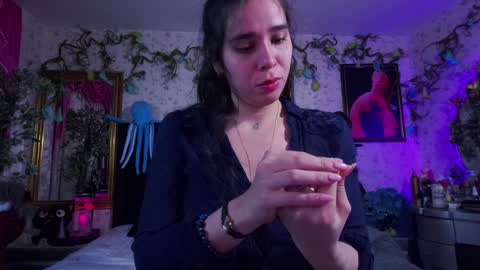 Elizabeth online show from January 2025 10:43:02 AM