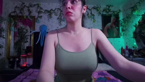 Elizabeth online show from February 2025 10:11:02 AM