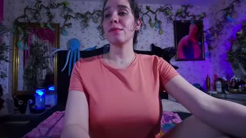 Elizabeth online show from March 2025 10:38:02 PM