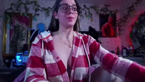 Elizabeth online show from March 2025 11:16:02 PM