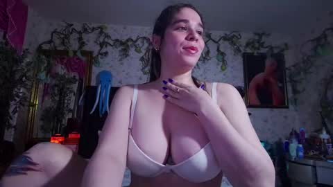 Elizabeth online show from September 2025 10:20:02 AM