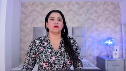 Snapshot of elizabeth_colleman chatting on January 2025 08:51:01 PM Elizabeth online show from January 2025 08:51:01 PM