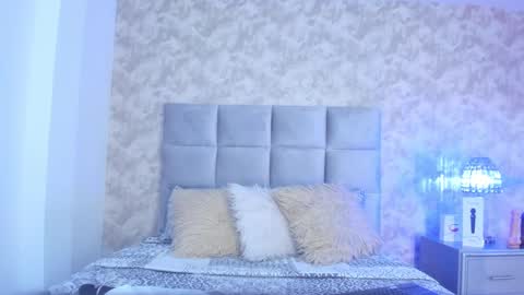 Snapshot of elizabeth_colleman chatting on February 2025 09:29:01 PM Elizabeth online show from February 2025 09:29:01 PM