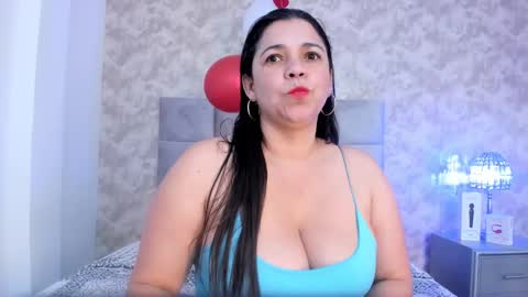 Snapshot of elizabeth_colleman chatting on February 2025 09:36:01 PM Elizabeth online show from February 2025 09:36:01 PM