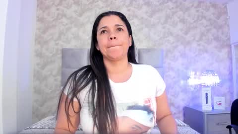 Snapshot of elizabeth_colleman chatting on March 2025 07:54:01 PM Elizabeth online show from March 2025 07:54:01 PM