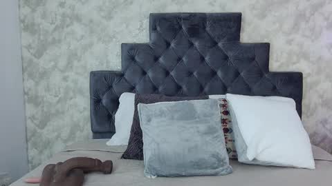 Snapshot of elizabeth_colleman chatting on March 2026 09:59:01 PM Elizabeth online show from March 2026 09:59:01 PM