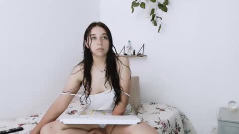 Snapshot of elizabeth_evanz chatting on October 2025 02:18:02 PM elizabeth online show from October 2025 02:18:02 PM