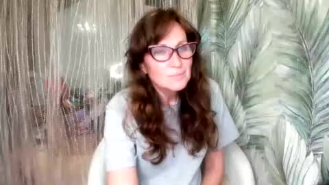 elizabeth_hottt online show from June 2026 12:28:02 PM
