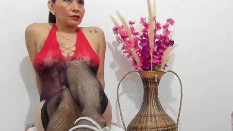 Elizabeth Mathure online show from October 2025 07:42:01 AM