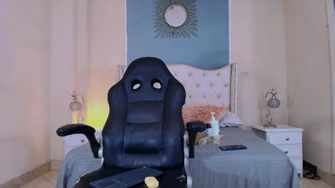 Snapshot of elizabeth_santos1 chatting on April 2026 12:41:01 AM Elizabeth online show from April 2026 12:41:01 AM