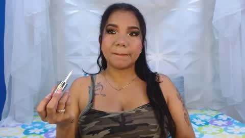 Snapshot of elizabeth_suan_ chatting on April 2026 11:52:01 AM Elizabeth online show from April 2026 11:52:01 AM