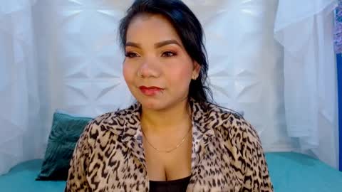 Snapshot of elizabeth_suan_ chatting on April 2026 12:06:01 PM Elizabeth online show from April 2026 12:06:01 PM