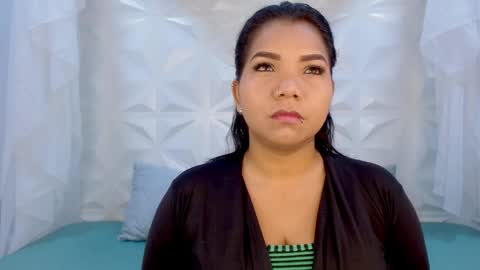 Snapshot of elizabeth_suan_ chatting on April 2026 11:43:01 AM Elizabeth online show from April 2026 11:43:01 AM