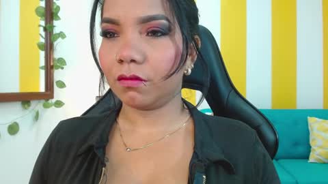 Snapshot of elizabeth_suan_ chatting on April 2026 11:48:02 AM Elizabeth online show from April 2026 11:48:02 AM