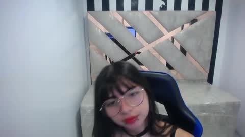 Elizabeth online show from February 2026 12:53:02 PM