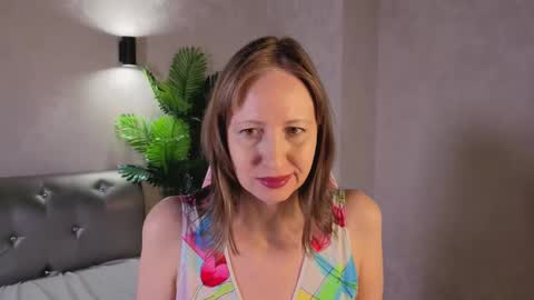 Elizabeth online show from March 2026 08:53:02 AM