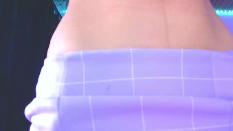 Lizzy online show from November 2025 07:35:02 PM