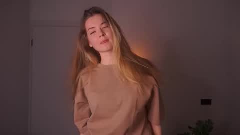 Snapshot of elizabethennals chatting on September 2025 05:58:01 PM Elizabeth online show from September 2025 05:58:01 PM