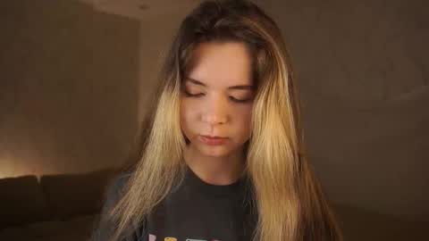 Snapshot of elizabethennals chatting on September 2025 04:12:01 PM Elizabeth online show from September 2025 04:12:01 PM