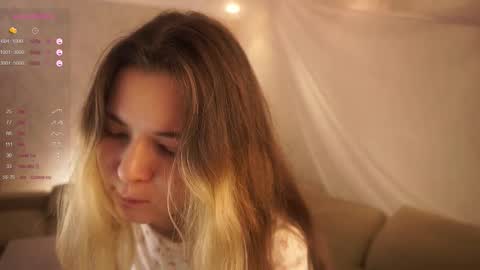 Snapshot of elizabethennals chatting on October 2025 04:40:02 PM Elizabeth online show from October 2025 04:40:02 PM