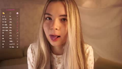 Snapshot of elizabethennals chatting on October 2025 05:50:02 PM Elizabeth online show from October 2025 05:50:02 PM