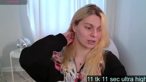 elizabethmad online show from September 2025 06:18:01 AM