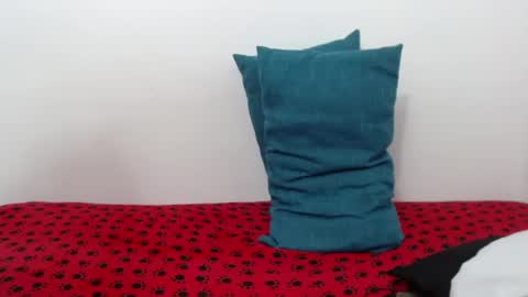 ElizabethMiler online show from June 2026 12:57:02 AM