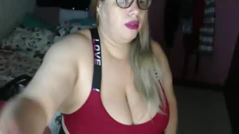 Elizabeth online show from October 2025 10:48:02 AM