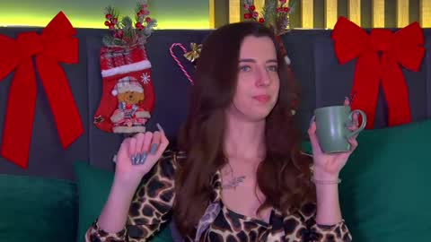 Elizabet online show from January 2025 07:21:02 PM