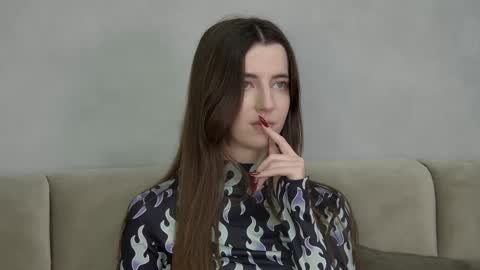 Elizabet online show from January 2025 11:44:02 AM