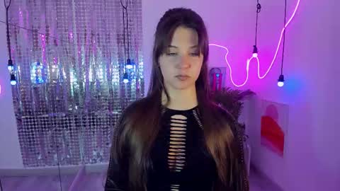 Eliza online show from October 2025 01:45:02 PM